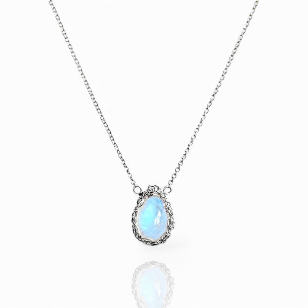 Sierra small Moonstone Necklace in Silver
