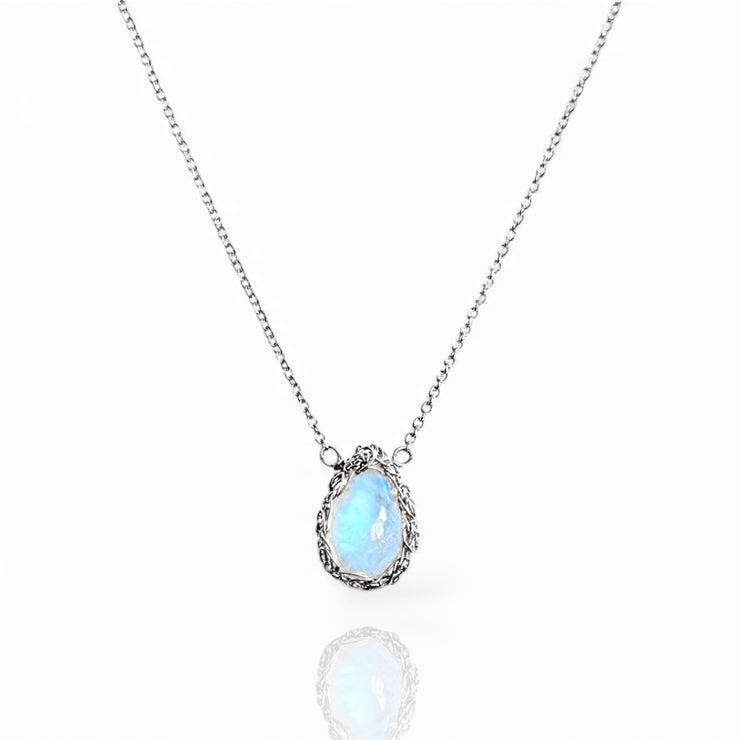 Sierra small Moonstone Necklace in Silver