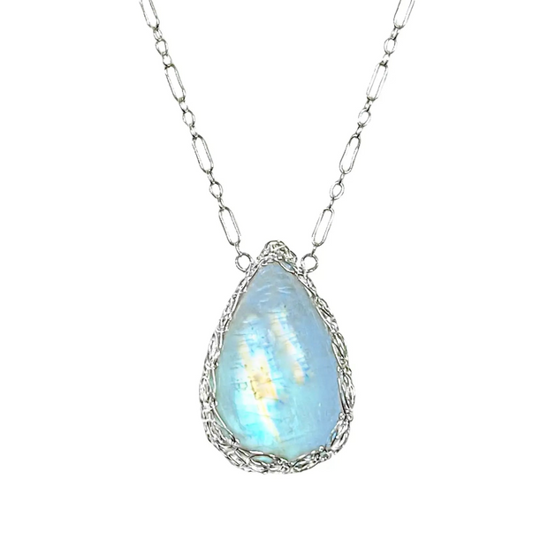 Sierra Medium Moonstone Necklace in Silver
