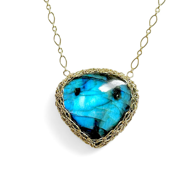 Labradorite Lg Pear Necklace In Gold