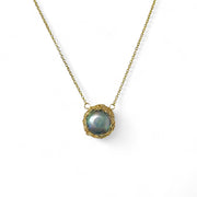 Small Peacock Pearl Necklace Gold