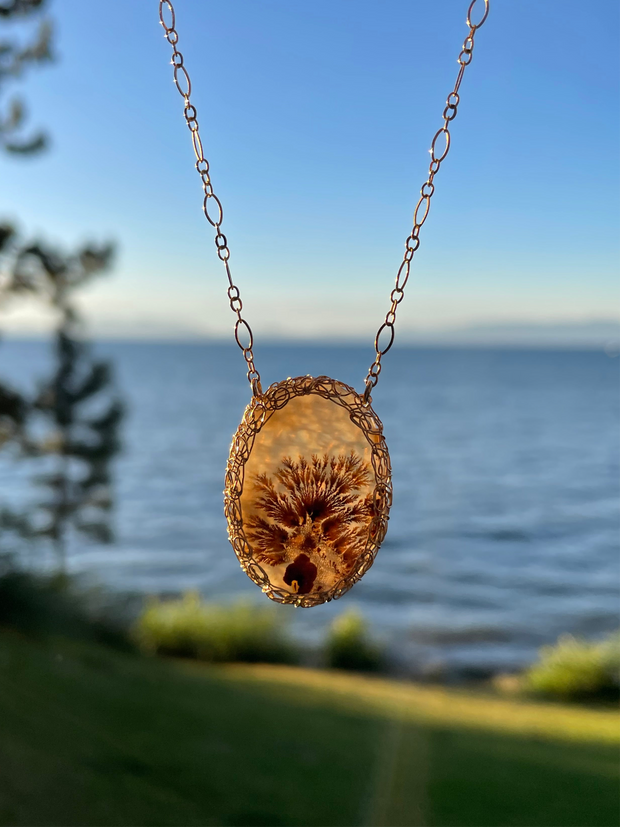 Dendritic Agate Oval Necklace In Gold