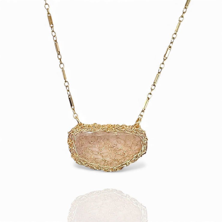 Kunzite Horizon Necklace In Gold