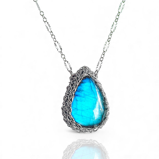 Sierra Medium Labradorite Necklace in Silver