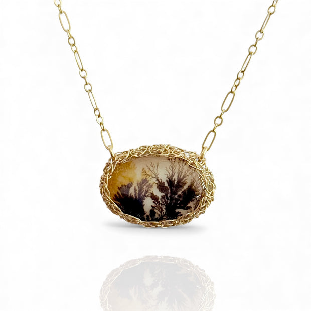Medium Oval Dendritic Agate Tree Necklace In Gold